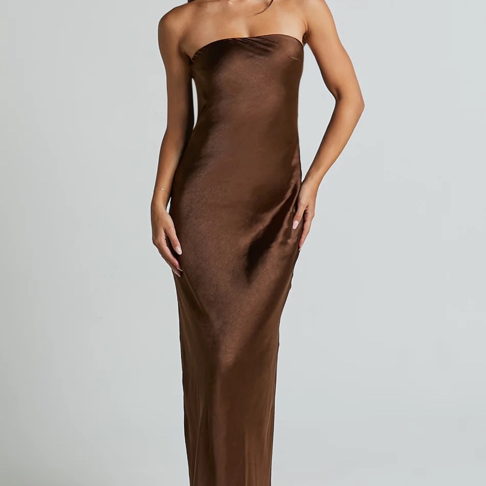 Showpo NWT Elegant Brown Strapless Dress Charlita Maxi Dress Satin Cowl Back